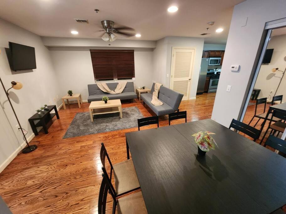 Luxury 2 Bed Apt, Mins To Nyc! Union City Exterior foto